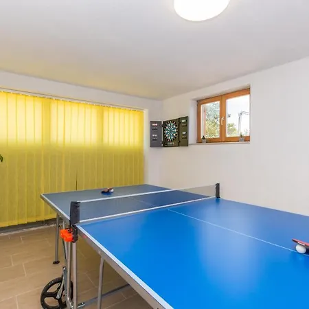Four Bedroom Holiday In *
