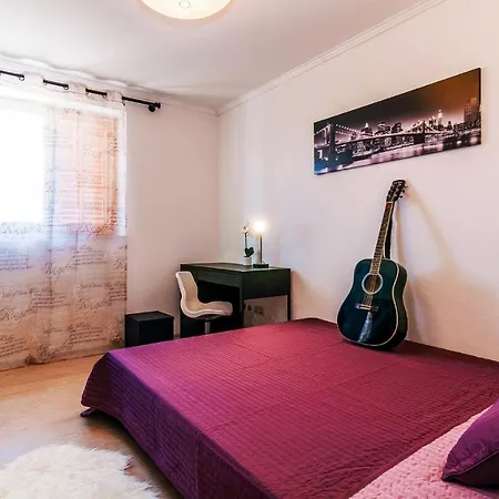 Holiday home Four Bedroom Holiday In Sikovo