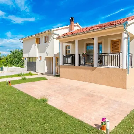 Holiday home Four Bedroom Holiday In *